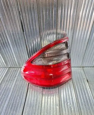 Mercedes-Benz E W210 Rear/tail lights 02544022 084401945LF