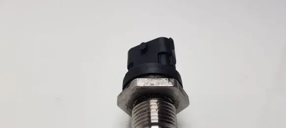 Fuel pressure sensor