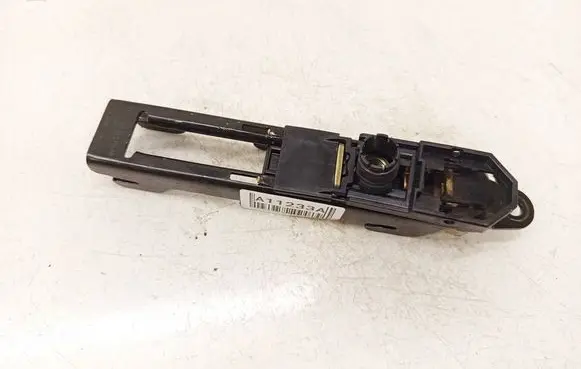Mercedes-Benz C W203 Seat belt adjustment rail