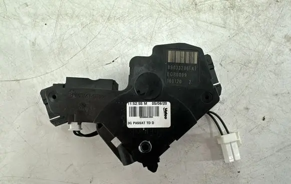 Headlight level adjustment motor