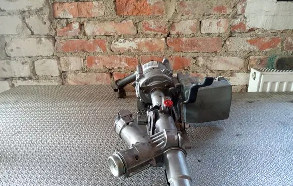 Ford Fiesta Electric power steering pump 8V513C529JX