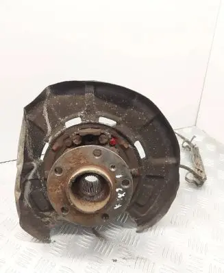 BMW X5 E70 Rear wheel hub 6770983 A3560