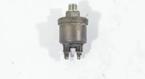 Porsche 911 996 Oil pressure sensor 99660620302 99660620301 99660620300