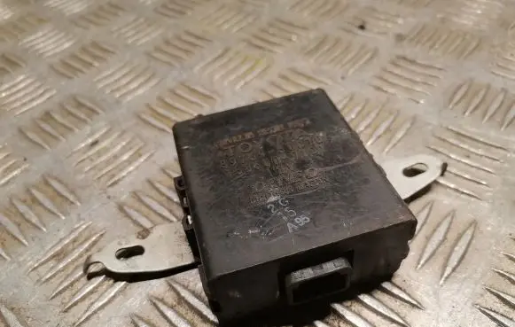 Lexus GS 300 350 430 450H Tire pressure control unit 8976930010