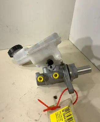 Ford Fiesta Master brake cylinder 829406 0204823339