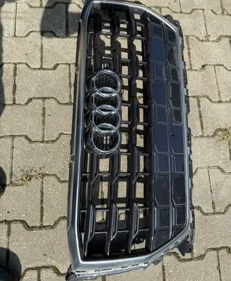 Audi Q2 - Front bumper upper radiator grill 81a853651