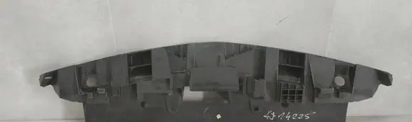MG MG5 ev Seat belt trim P10751682