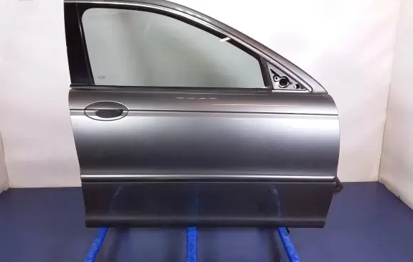 Jaguar X-Type Front door