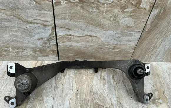 Audi Q7 4L Front subframe 7L6199207B