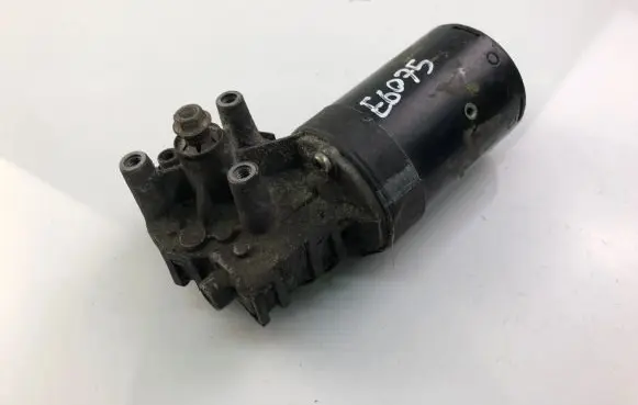 Seat Ibiza III (6L) Wiper motor 9390332376