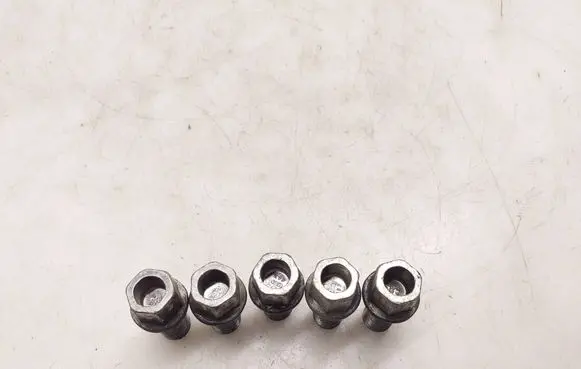 Audi A5 Nuts/bolts 