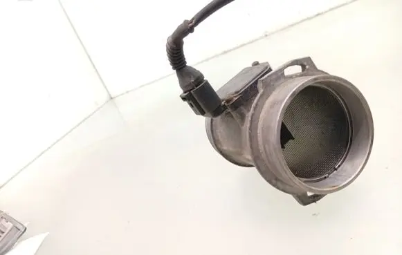 Audi A4 S4 B7 8E 8H Mass air flow meter 059906461G