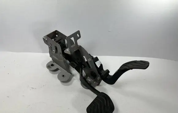 Renault Talisman Brake pedal 465013467R