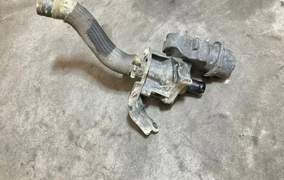 Nissan Navara D23 Thermostat 922300601R