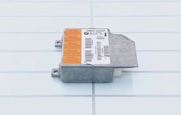 BMW 7 E38 Airbag control unit/module MRSZ2129441 8372521 65778372521