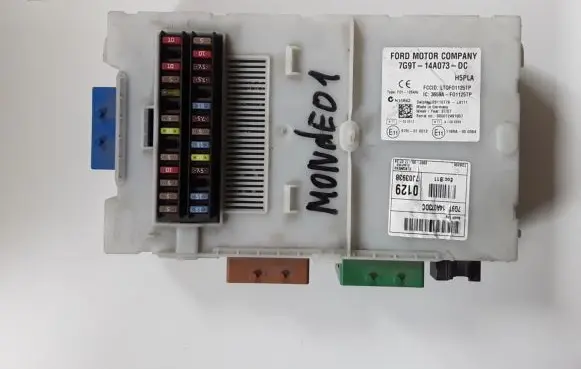 Ford Mondeo MK IV Fuse module 7G9T14A073DC