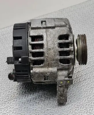 Renault Sandero I Generator/alternator 2543553C 8200660044B 310010622