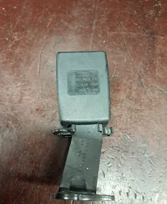 Audi A8 S8 D3 4E Rear seatbelt buckle 4E0857740A 120908146