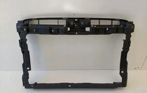 Volkswagen PASSAT B8 Radiator support slam panel 3G0805588AD0