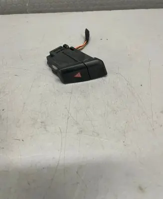 Audi A4 S4 B8 8K Hazard light switch 8K2941509A