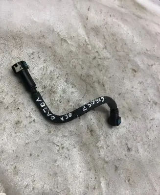Volvo S90, V90 Fuel line pipe