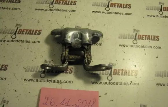 Toyota Corolla Verso AR10 Rear door upper hinge