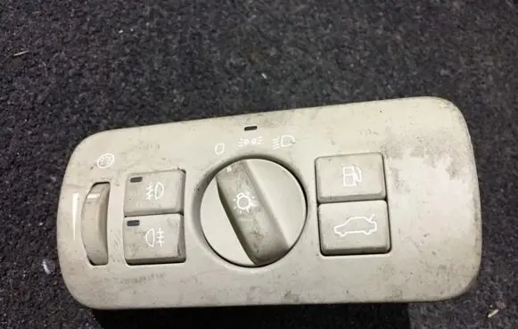 Light switch