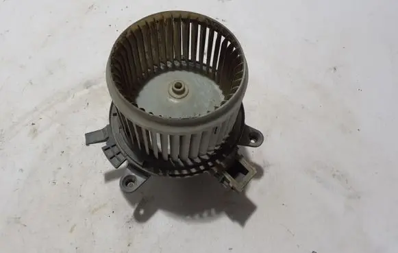 Opel Combo E A/C air flow flap actuator/motor 9821292380