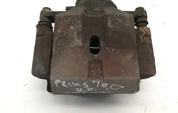 Toyota Prius (XW30) Front brake caliper