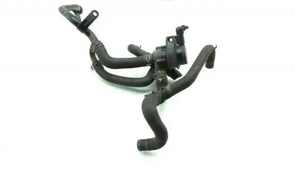Volkswagen Golf VI Water pump 