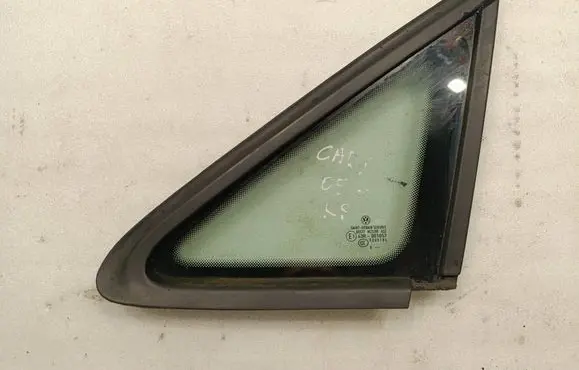 Volkswagen Caddy Front triangle window/glass DOT27M23100AS2 E000184 43R001057