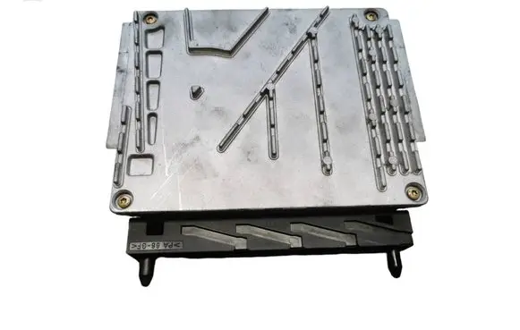 Volvo S60 Engine control unit/module 0261206829 00000592