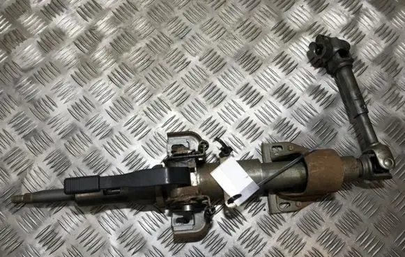 Mitsubishi Carisma Steering wheel axle