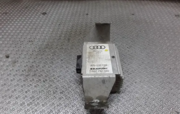Audi A2 Sound amplifier 8Z0035223