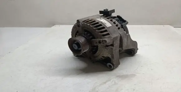 BMW 2 F46 Generator/alternator 7640131