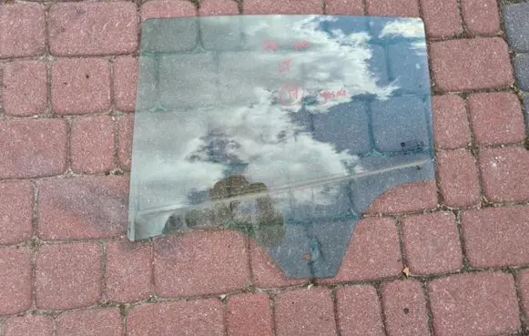 Opel Astra K Sliding door window/glass 