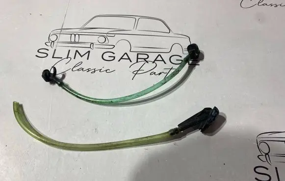 Ford Fiesta I Windshield washer spray nozzle 91AG17666AA