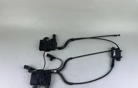Volkswagen T-Roc Engine bonnet/hood lock/catch 2GA823509