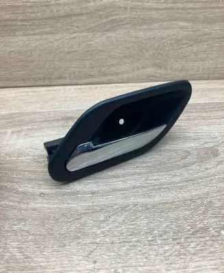 BMW 5 E39 Front door interior handle 7032925