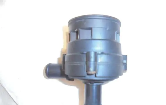 Renault Master III Electric auxiliary coolant/water pump