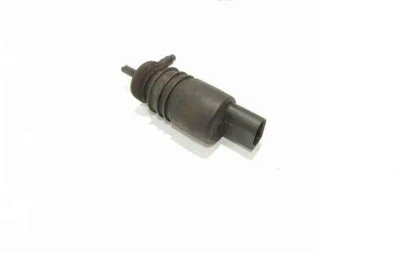 Volkswagen PASSAT B5 Windscreen/windshield washer pump