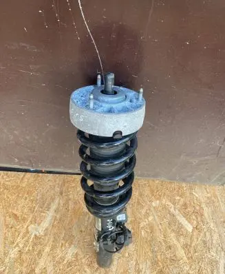 BMW X5 F15 Front shock absorber with coil spring 6875083 F15V110H 10541310