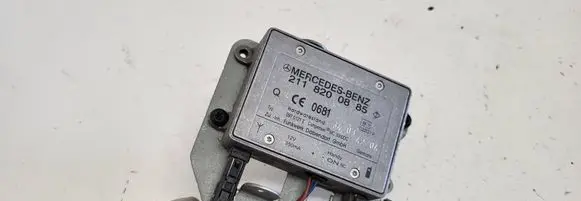 Mercedes-Benz A W169 Aerial antenna amplifier 2118200885