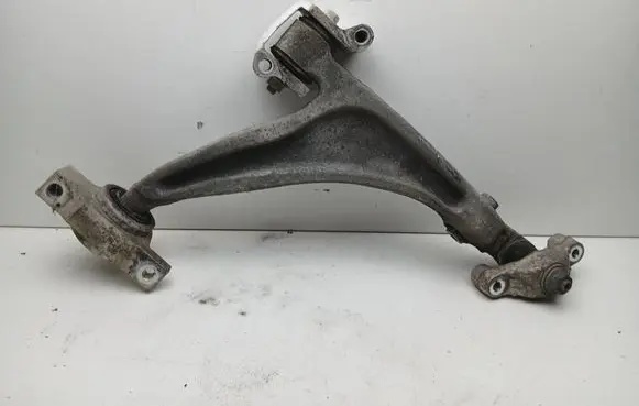 Volvo XC90 Front lower control arm/wishbone 