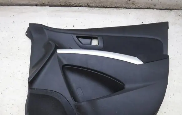 Suzuki SX4 S-Cross Front door card panel trim KRIS235789