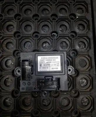 Ford S-MAX Door control unit/module 7G9T14B533ED 0507914300 14C235AB