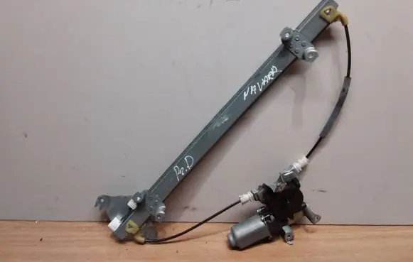 Nissan Navara D40 Front door window regulator with motor 400848