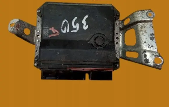 Toyota Yaris Engine control unit/module 896610D311