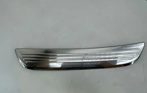 Mercedes-Benz CLS C257 Rear sill trim cover A2056800135