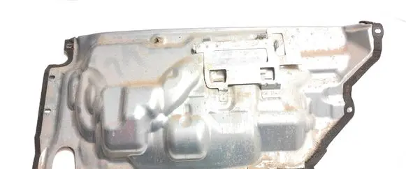 Volvo XC60 Heat shield in engine bay 31335579
